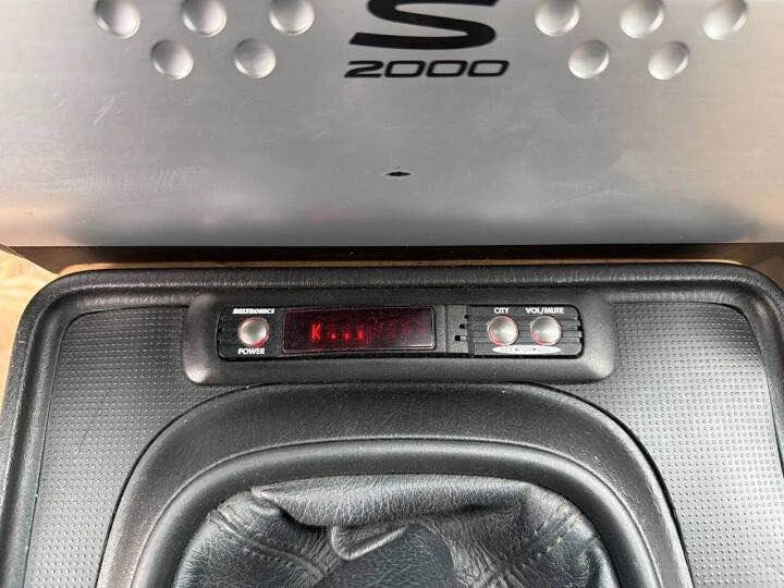 2005 Honda AP2 S2000 - Image 7 of 8
