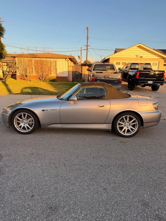 2005 Honda AP2 S2000 - Image 2 of 7