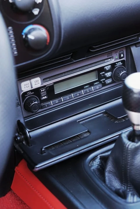2005 Honda AP2 S2000 - Image 10 of 17