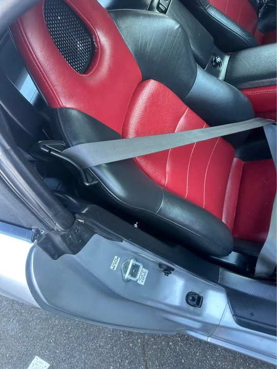 2005 Honda AP2 S2000 - Image 8 of 13