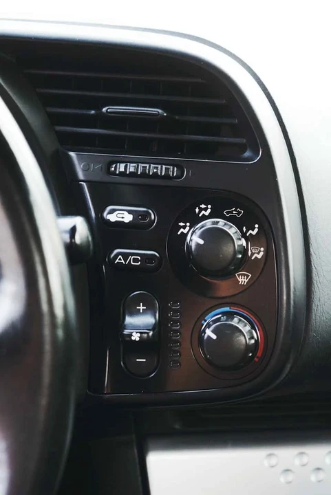 2005 Honda AP2 S2000 - Image 17 of 20