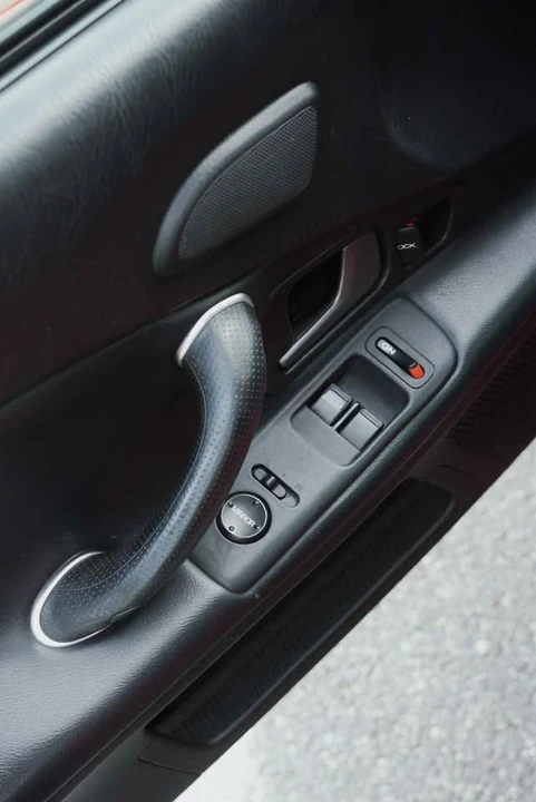 2005 Honda AP2 S2000 - Image 18 of 20