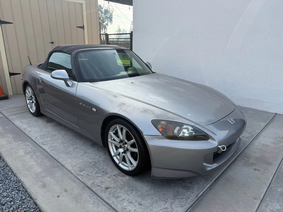 2005 Honda AP2 S2000 - Image 2 of 13