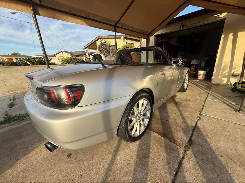 2005 Honda AP2 S2000 - Image 5 of 10