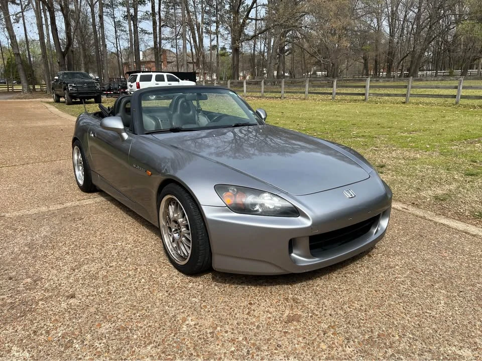 2005 Honda AP2 S2000 - Image 2 of 9