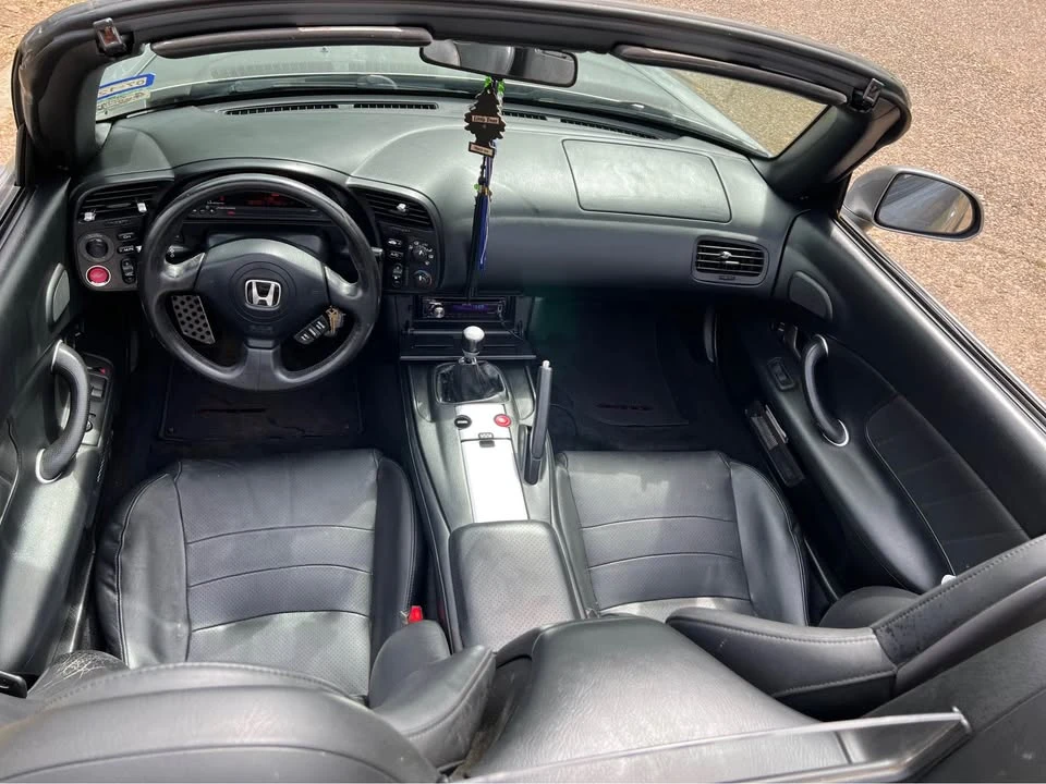 2005 Honda AP2 S2000 - Image 7 of 9