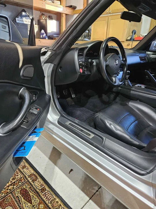 2005 Honda AP2 S2000 - Image 4 of 9