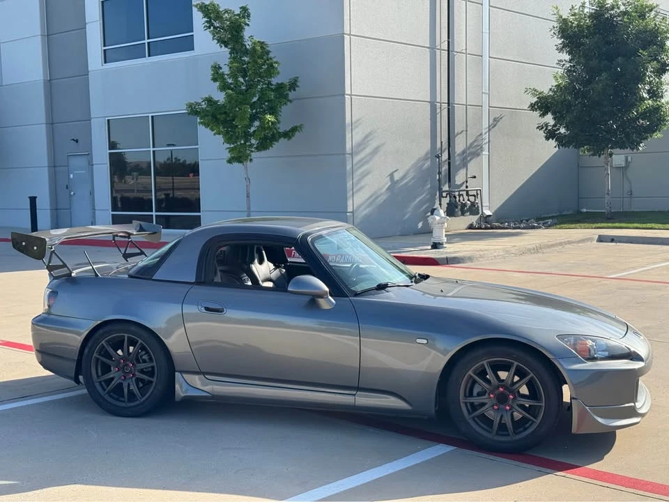 2005 Honda AP2 S2000 - Image 2 of 19