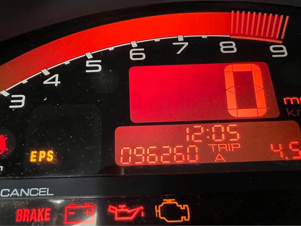 2005 Honda AP2 S2000 - Image 4 of 10