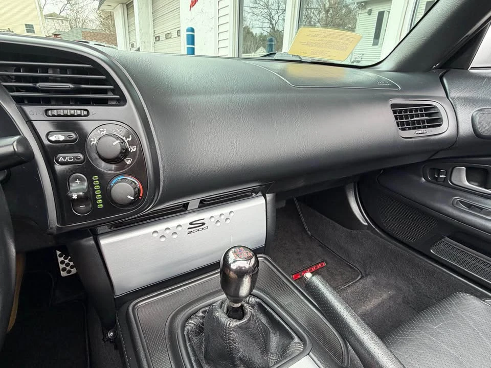 2005 Honda AP2 S2000 - Image 14 of 19