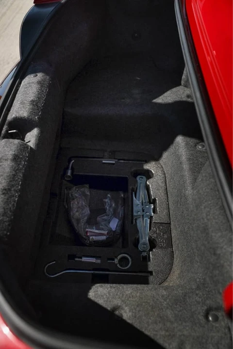 2005 Honda AP2 S2000 - Image 16 of 20