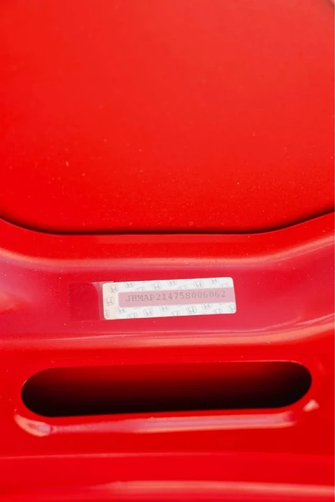 2005 Honda AP2 S2000 - Image 8 of 20
