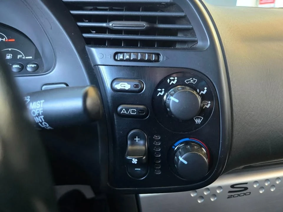 2005 Honda AP2 S2000 - Image 14 of 20