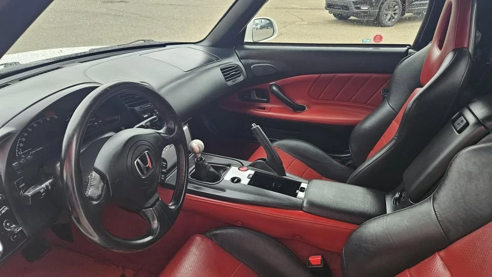2005 Honda AP2 S2000 - Image 8 of 10