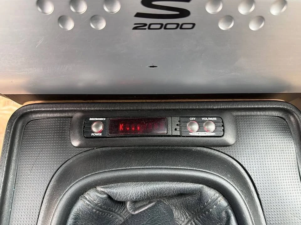 2005 Honda AP2 S2000 - Image 12 of 13