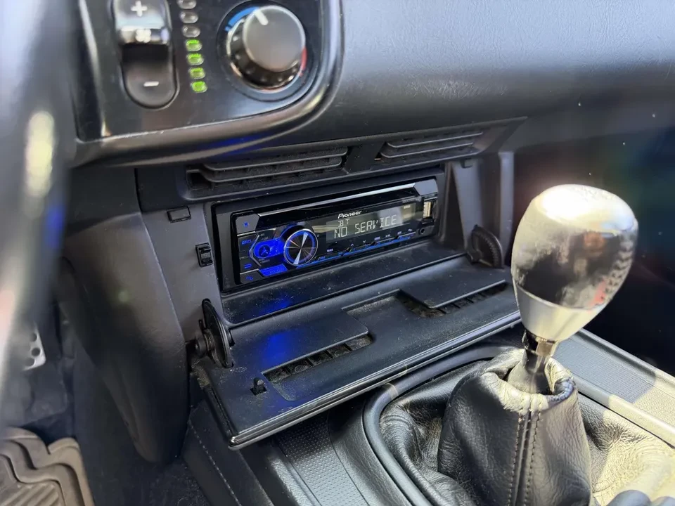 2005 Honda AP2 S2000 - Image 8 of 15
