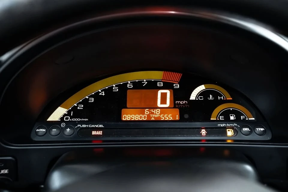2005 Honda AP2 S2000 - Image 7 of 9