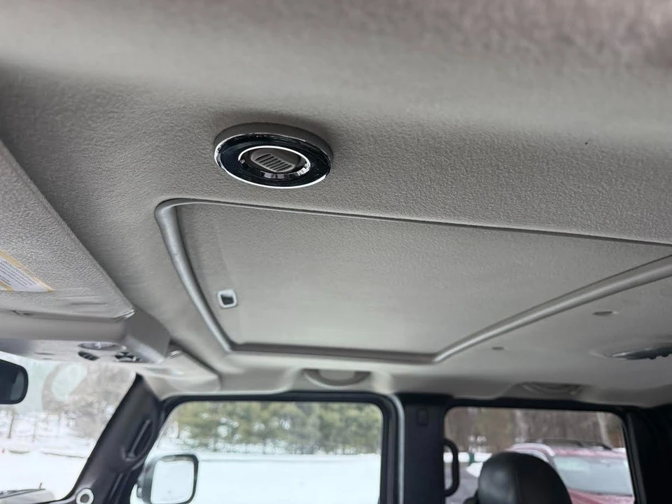 2005 Hummer Hummer H2 - Image 16 of 21