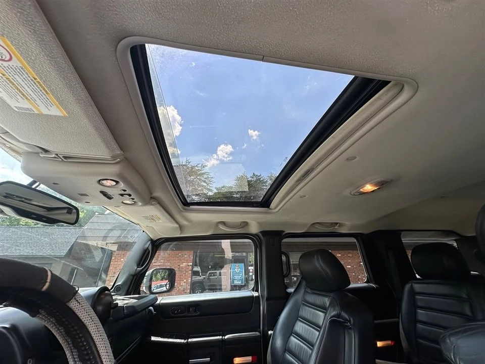 2005 Hummer Hummer H2 - Image 9 of 20