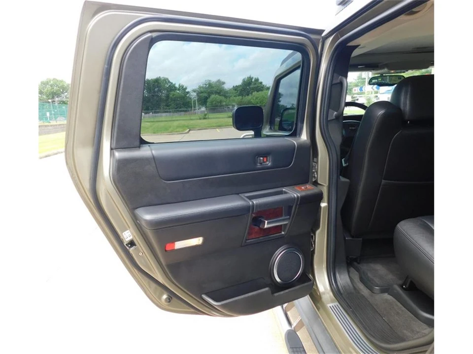 2005 Hummer Hummer H2 - Image 27 of 31