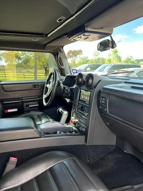 2005 Hummer Hummer H2 - Image 16 of 20