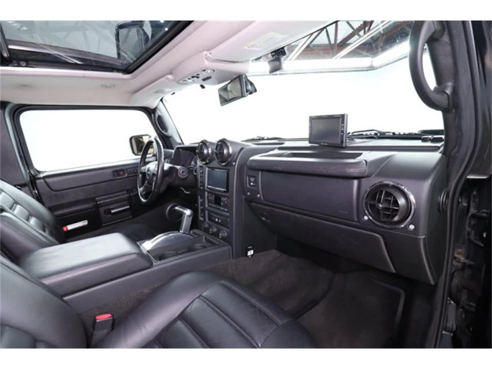 2005 Hummer Hummer H2 - Image 15 of 31