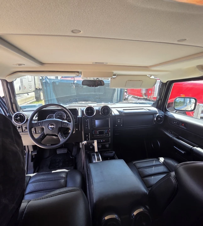 2005 Hummer Hummer H2 - Image 11 of 12