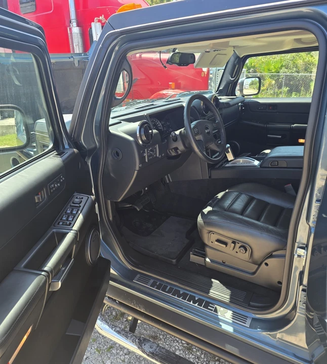 2005 Hummer Hummer H2 - Image 9 of 12
