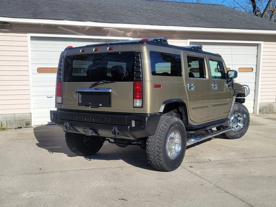 2005 Hummer Hummer H2 - Image 2 of 31