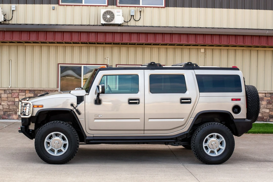 2005 Hummer Hummer H2 - Image 2 of 31