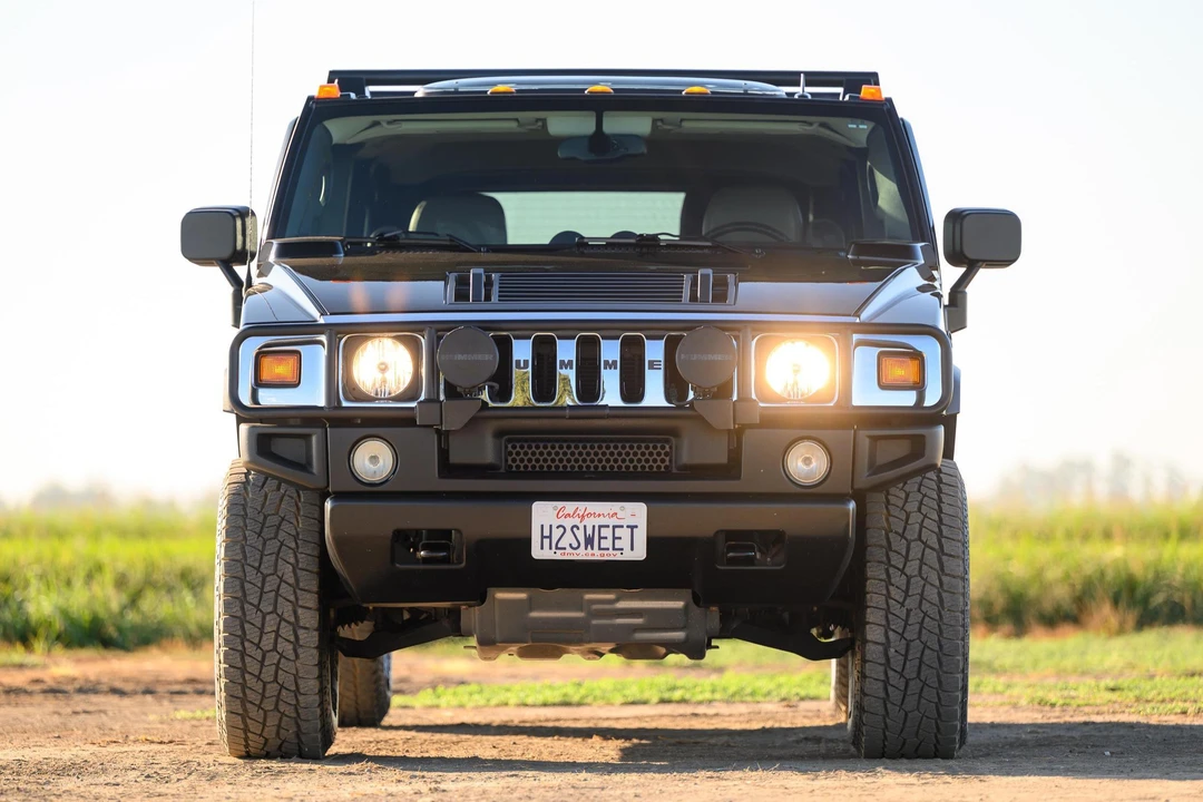 2005 Hummer Hummer H2 - Image 2 of 31