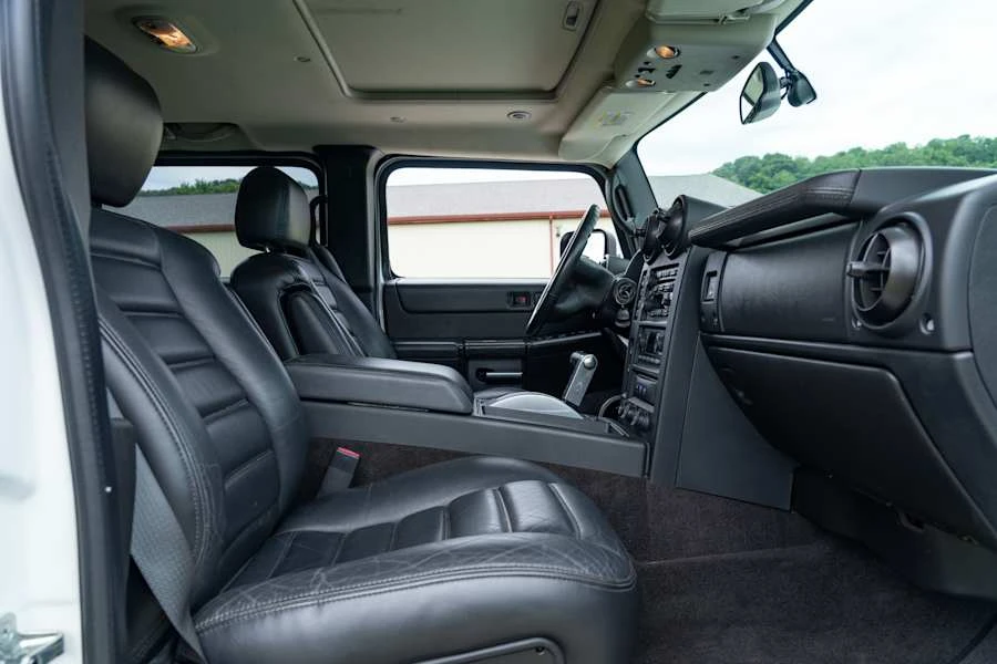 2005 Hummer Hummer H2 - Image 18 of 25