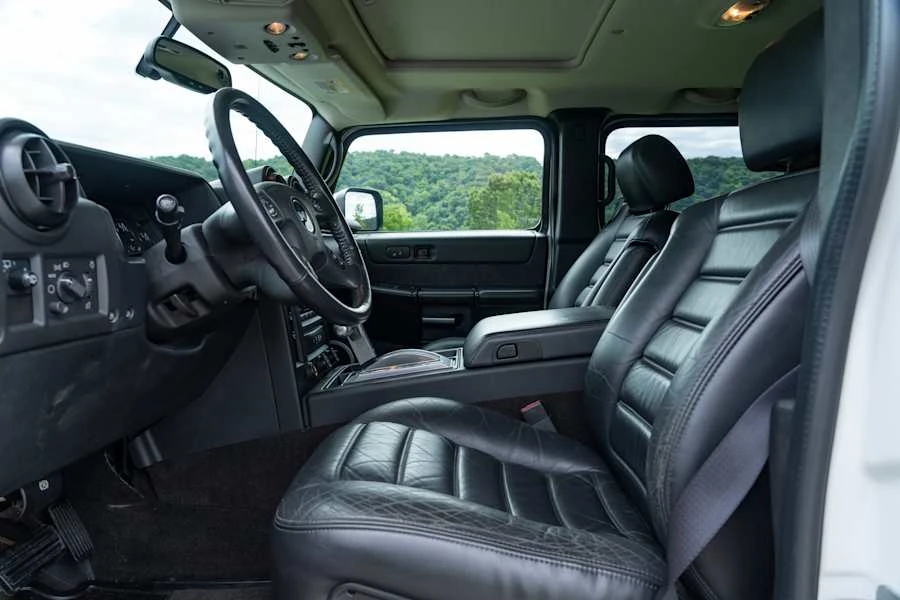 2005 Hummer Hummer H2 - Image 17 of 25
