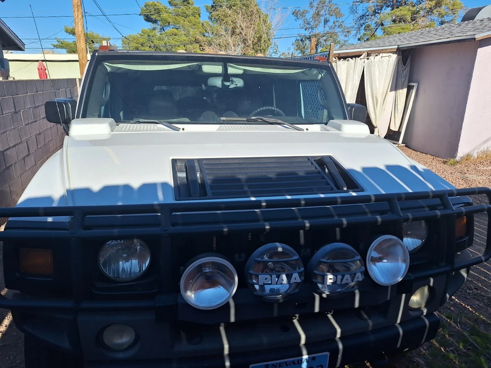 2005 Hummer Hummer H2 - Image 4 of 10