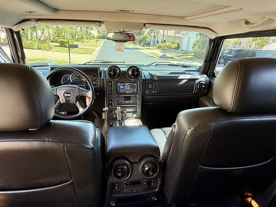 2005 Hummer Hummer H2 - Image 11 of 18