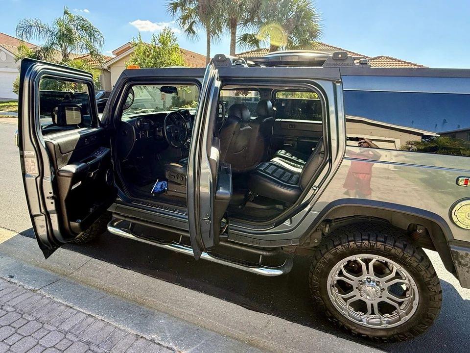 2005 Hummer Hummer H2 - Image 9 of 18