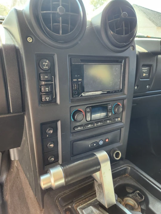 2005 Hummer Hummer H2 - Image 11 of 21