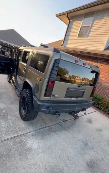 2005 Hummer Hummer H2 - Image 3 of 14