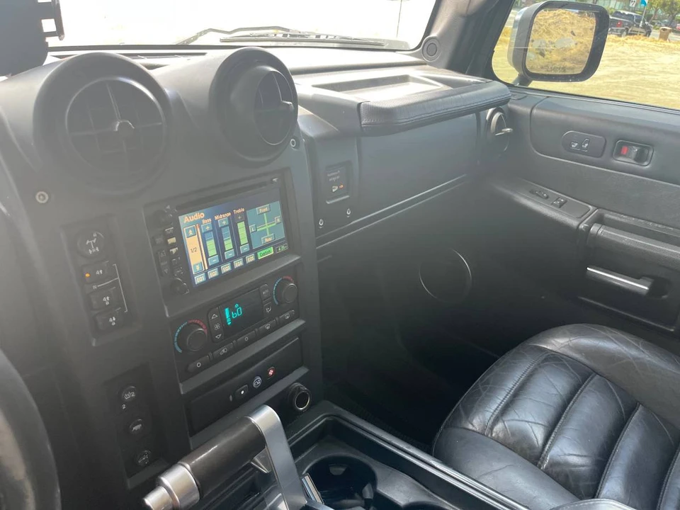 2005 Hummer Hummer H2 - Image 18 of 20