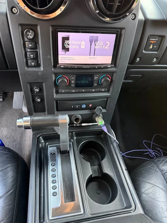 2005 Hummer Hummer H2 - Image 10 of 18