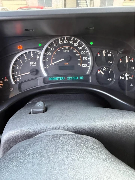 2005 Hummer Hummer H2 - Image 17 of 18