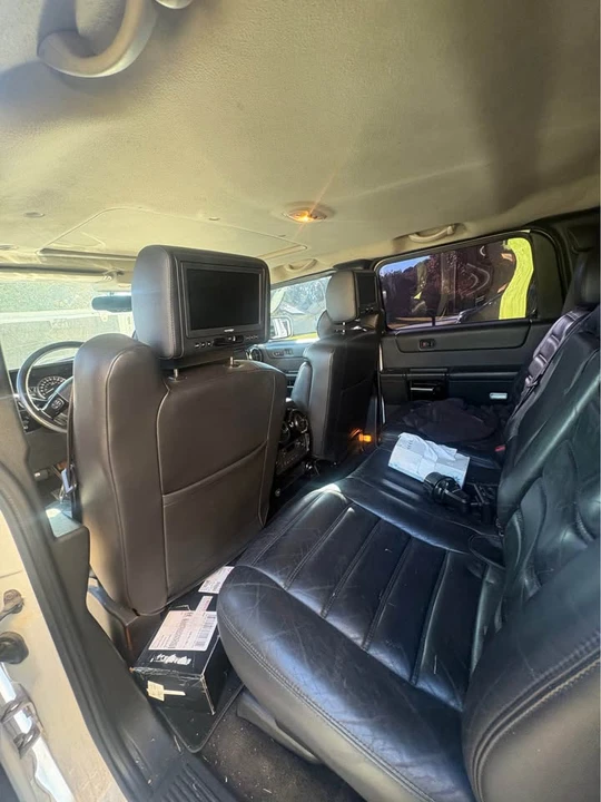 2005 Hummer Hummer H2 - Image 10 of 17