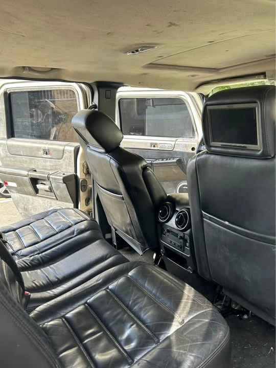 2005 Hummer Hummer H2 - Image 9 of 13