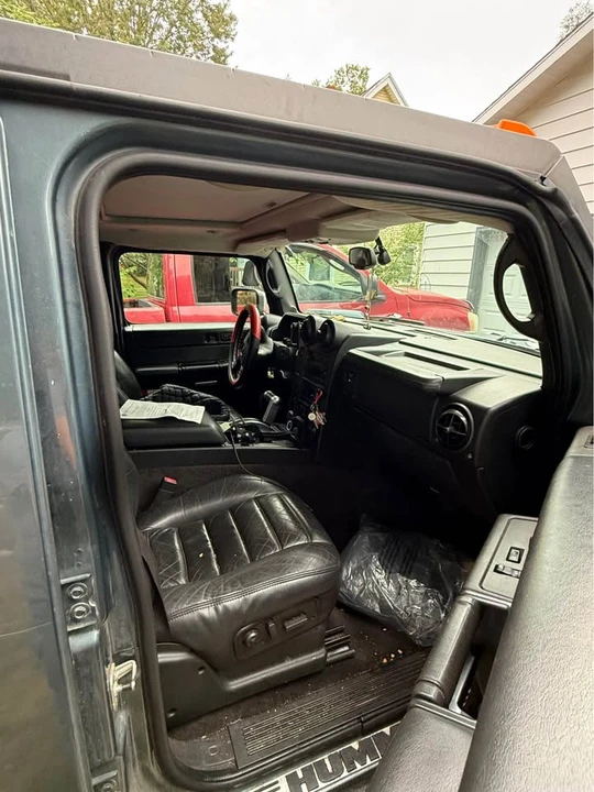 2005 Hummer Hummer H2 - Image 5 of 11