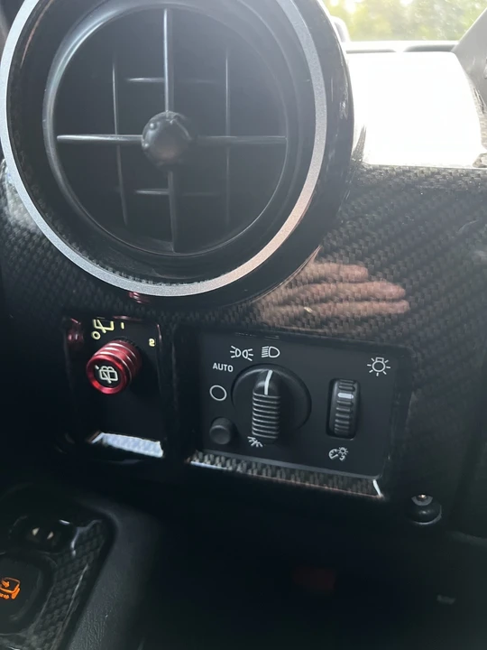 2005 Hummer Hummer H2 - Image 12 of 31