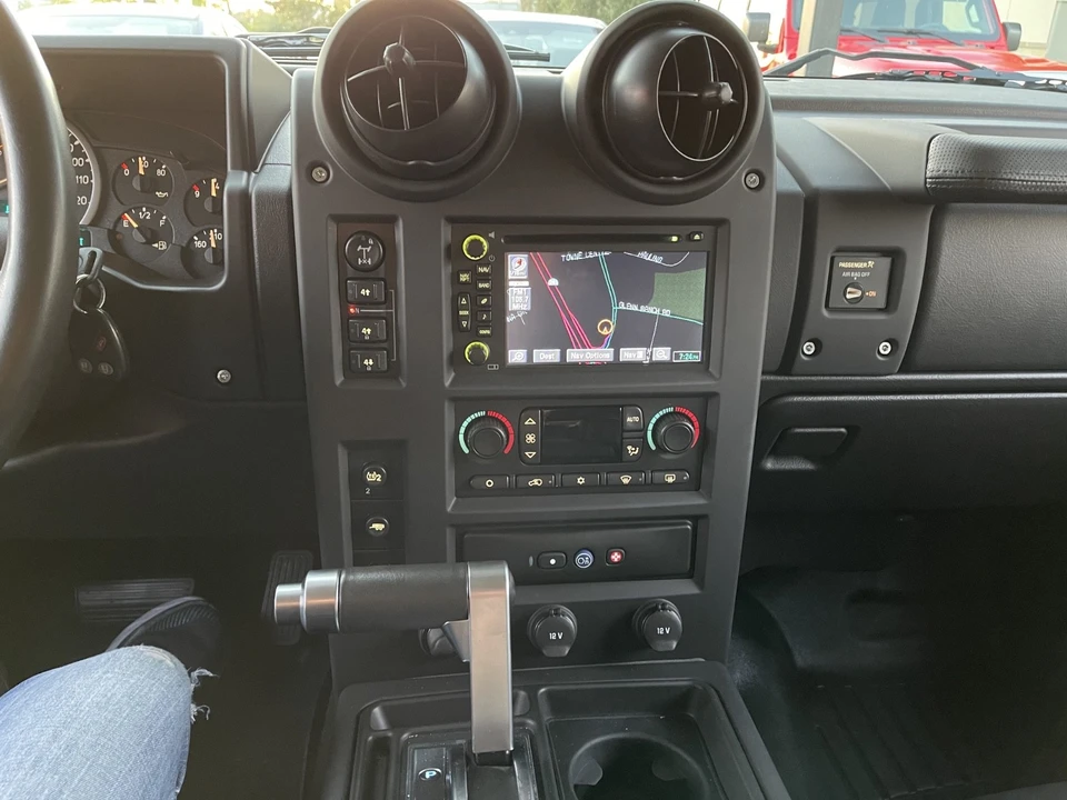 2005 Hummer Hummer H2 - Image 10 of 16