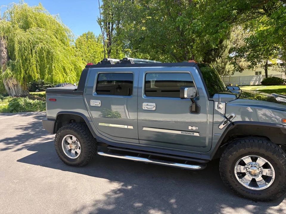 2005 Hummer Hummer H2 - Image 2 of 11