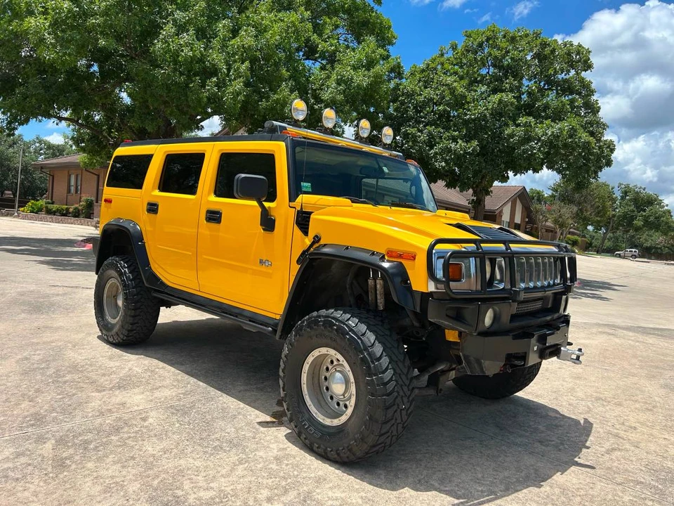 2005 Hummer Hummer H2 - Image 2 of 12