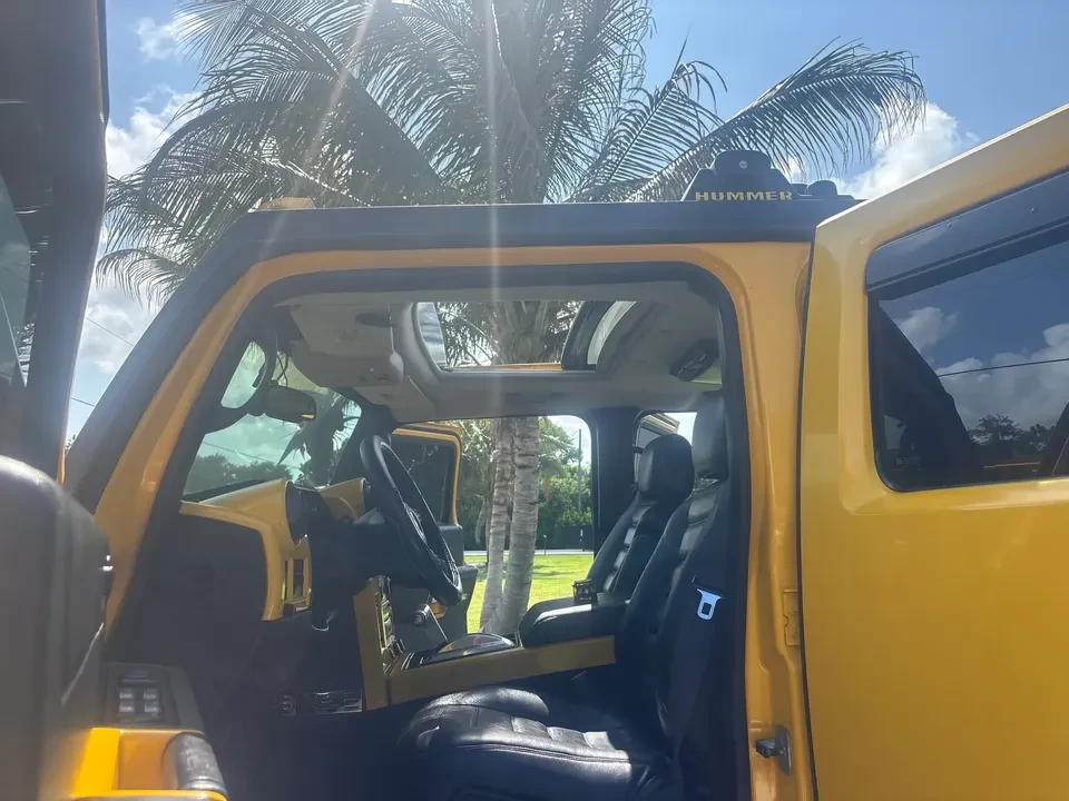 2005 Hummer Hummer H2 - Image 12 of 17