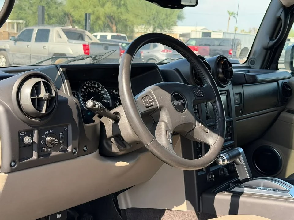 2005 Hummer Hummer H2 - Image 9 of 17
